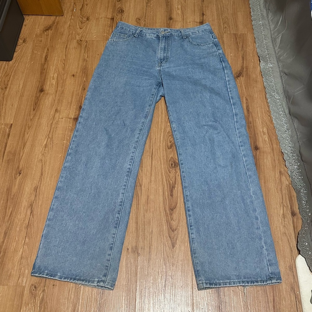 Light Blue Jeans With Heart Back Pockets <3